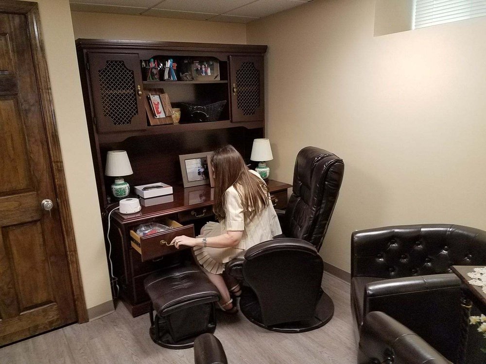 Samantha Dutra - grief counselor in Arlington, MA