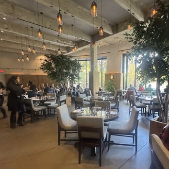 The Roundhouse Hotel - Inside Restaurant (plenty of empty tables) - New American Near Me - Beacon, New York The Roundhouse Hotel - Inside Restaurant (plenty of empty tables) - New American Near Me - Beacon, New York