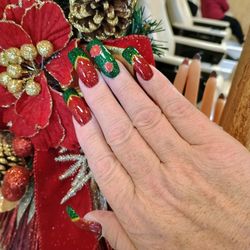 Diva Nails & Spa - Christmas nails 2
