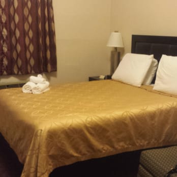 The Treme Hotel - Basic but comfortable bed - Hotels Near Me - New Orleans, Louisiana The Treme Hotel - Basic but comfortable bed - Hotels Near Me - New Orleans, Louisiana