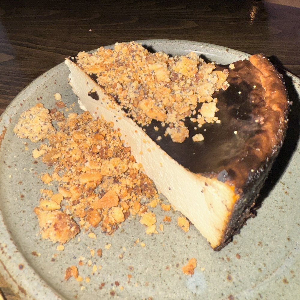 Petite Leon - Tarta de Queso - Mexican Near Me - Minneapolis, Minnesota