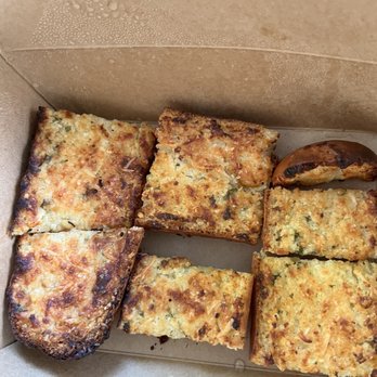 Alfredo's Italian Restaurant - Over baked .....   I did not order dry, hard and over baked one .  I wish I kept the photo of the button of the bread to show. - Italian Near Me - Petaluma, California