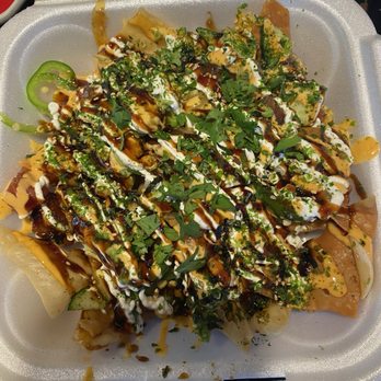 Da Local Boy - Tuna poke nachos - Hawaiian Near Me - Highwood, Illinois