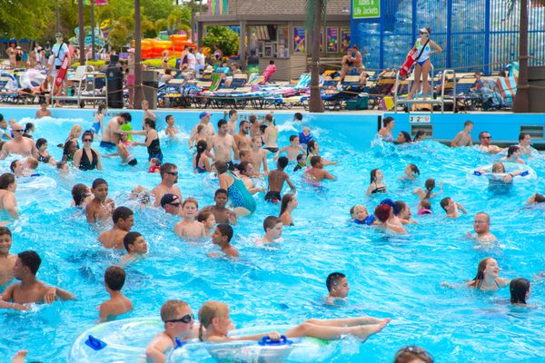Hurricane Harbor Rockford by null