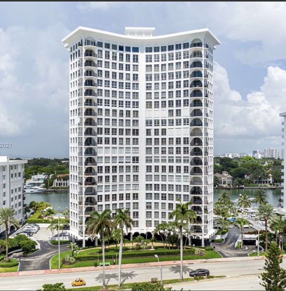 Slide of Salomon Roofing & Waterproofing