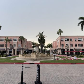 Mizner Park - Shopping Centers Near Me - Boca Raton, Florida