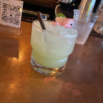 Simone on Sunset - Lemonade Stand - Wine Bars Near Me - Houston, Texas Simone on Sunset - Lemonade Stand - Wine Bars Near Me - Houston, Texas