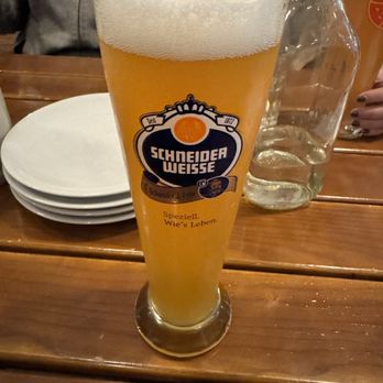 Radhaus - Perfectly poured beer - German Near Me - San Francisco, California Radhaus - Perfectly poured beer - German Near Me - San Francisco, California
