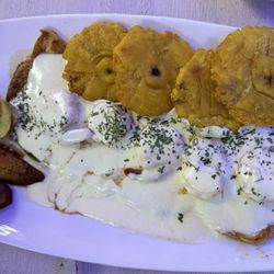 Noches De Colombia - Pechuga Marinera (Chicken Fillet & Shrimp)