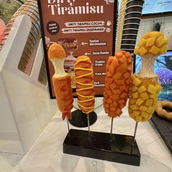 Mochinut - University Village - Bubble Tea Near Me - Seattle, Washington