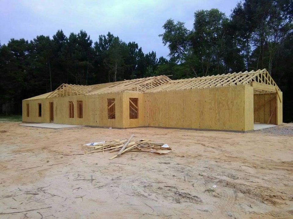 Slide of Colonial Roofing and Construction LLC