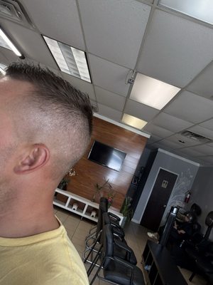 Mr Cut Barber And Salon