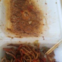 04.16.2016 Noticed the bottom of the box was leaking. Flipped the noodles to the other side and saw this. That can't be healthy! 04.16.2016 Noticed the bottom of the box was leaking. Flipped the noodles to the other side and saw this. That can't be healthy!