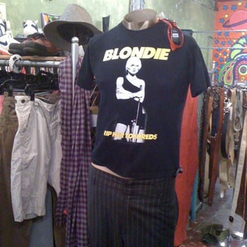 Dechoes Resale - Used, Vintage & Consignment Near Me - Orlando, Florida