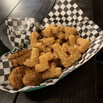 The Bear Trap - Chicken fingers and tater tots - Beer Bar Near Me - Big Bear Lake, California