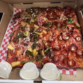 Ranch - Whole Hawaiian Pizza & Whole Pepperoni Pizza - Pizza Near Me - Portland, Oregon Ranch - Whole Hawaiian Pizza & Whole Pepperoni Pizza - Pizza Near Me - Portland, Oregon