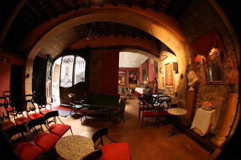 PALAU DALMASES by null