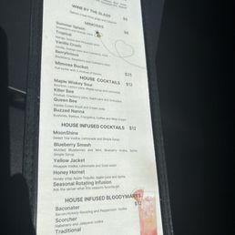 Drink menu with bee-themed drinks Drink menu with bee-themed drinks