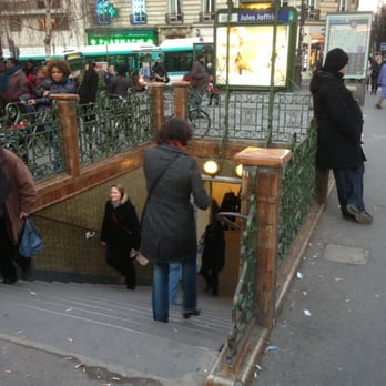 Métro Jules Joffrin - Public Transportation Near Me - Paris, 75