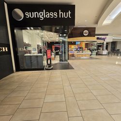 Sunglass Hut