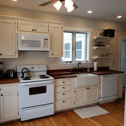 Acadia View Cottage - Stocked kitchen