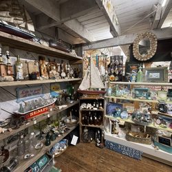A Muse Me Antiques & Treasures