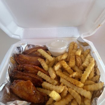 Taste Budzzz - This was the 6 piece honey hot wings (you can ask for all flats which i did here) The flavor was so amazing BEST wings in Houston !!! - Food Trucks Near Me - Houston, Texas Taste Budzzz - This was the 6 piece honey hot wings (you can ask for all flats which i did here) The flavor was so amazing BEST wings in Houston !!! - Food Trucks Near Me - Houston, Texas