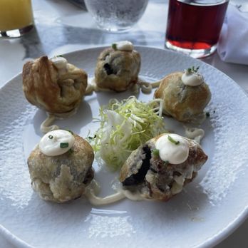 Marché Bacchus - Mini beef Wellingtons - French Near Me - Las Vegas, Nevada Marché Bacchus - Mini beef Wellingtons - French Near Me - Las Vegas, Nevada