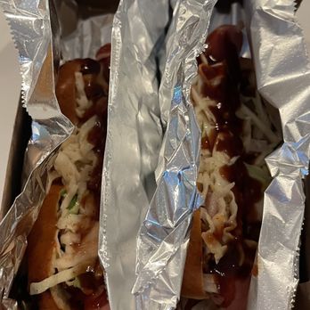 Deepwater Dogs - Food Trucks Near Me - Brewster, Massachusetts