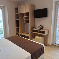 Hotel Danieli la Castellana - Brand new room with lake view and courtyard view, AC, wifi