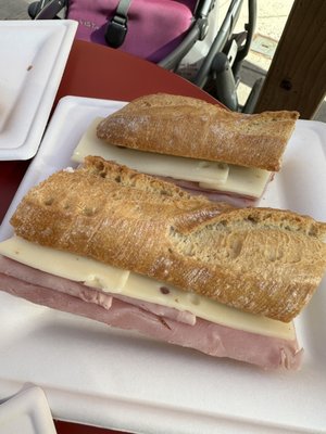 Chez les Frenchies by null