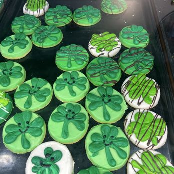 O&H Danish Bakery - Festive - Bakeries Near Me - Racine, Wisconsin