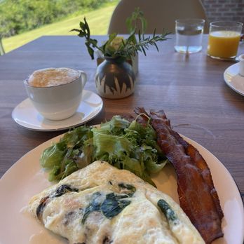 Salt and Meadow - Egg white omlette (and the bacon I took from my husband's plate bc it is amazing!) - Wine Bars Near Me - Irvington, Virginia Salt and Meadow - Egg white omlette (and the bacon I took from my husband's plate bc it is amazing!) - Wine Bars Near Me - Irvington, Virginia