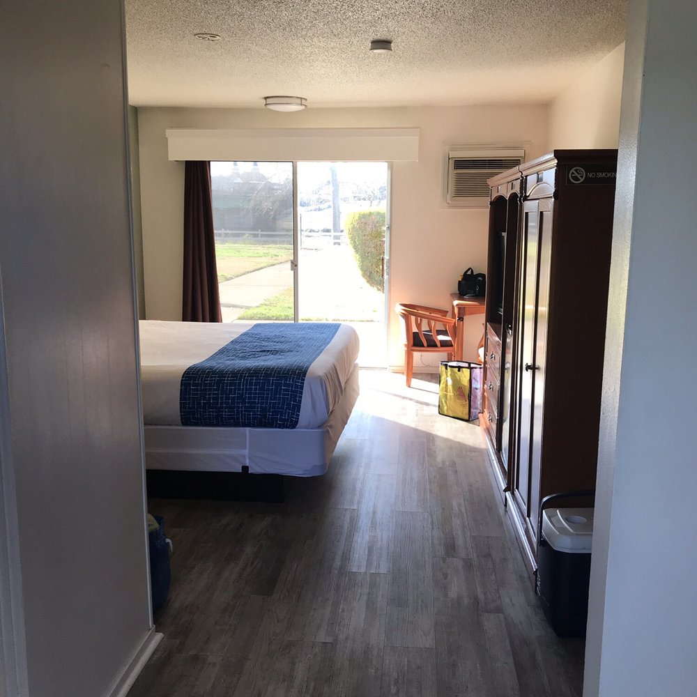 Travelodge by Wyndham Red Bluff - ROOMY - Hotels Near Me - Red Bluff, California Travelodge by Wyndham Red Bluff - ROOMY - Hotels Near Me - Red Bluff, California