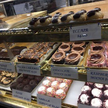 Mike's Pastry - More options than just cannolis! - Bakeries Near Me - Boston, Massachusetts Mike's Pastry - More options than just cannolis! - Bakeries Near Me - Boston, Massachusetts