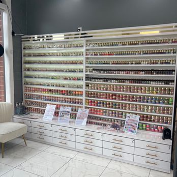 Aria Nail Lounge - Nail Salons Near Me - Pasadena, California
