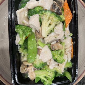 Dynasty - Chicken with Mixed Veggies - Chinese Near Me - Cave Creek, Arizona Dynasty - Chicken with Mixed Veggies - Chinese Near Me - Cave Creek, Arizona