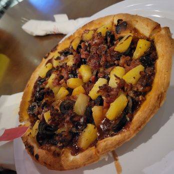 Aurelio's Pizza - Kids pizza with pineapple, American bacon, pepperoni, black olives, and BBQ sauce *Dairy  free - Italian Near Me - Winfield, Illinois