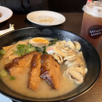 Rakuichi Ramen - Chasu pork ramen bowl and peach tea with boba - Ramen Near Me - North Wales, Pennsylvania Rakuichi Ramen - Chasu pork ramen bowl and peach tea with boba - Ramen Near Me - North Wales, Pennsylvania
