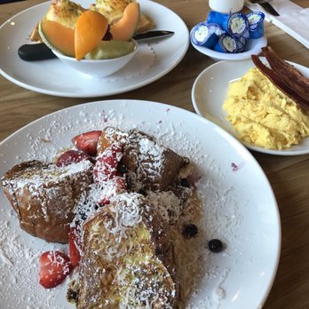 Broken Yolk Cafe - American Near Me - Glendora, California