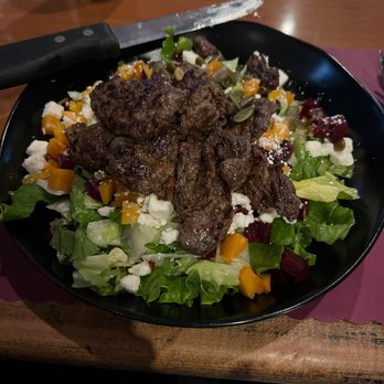 Snappers Bar & Grill - Butternut Squash and Roasted Beet Salad with Steak chefs kiss! - New American Near Me - Mechanicsburg, Pennsylvania