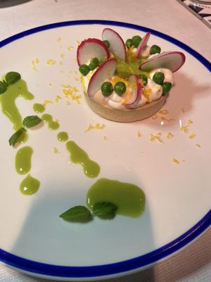 Sagra Rooftop Restaurant and Bar by null