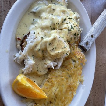 Lowell's Restaurant - Dungeness Crab Benedict - American Near Me - Seattle, Washington Lowell's Restaurant - Dungeness Crab Benedict - American Near Me - Seattle, Washington