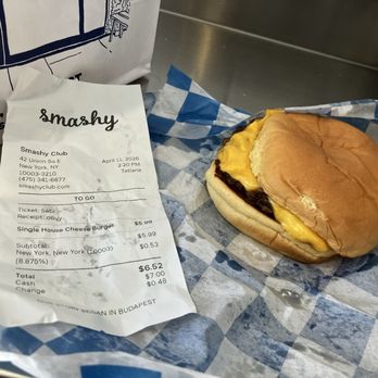 Smashy - Single Classic Cheese Burger - Burgers Near Me - New York, New York