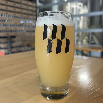 Modestman - A hazy delicious beer - Breweries Near Me - Keene, New Hampshire