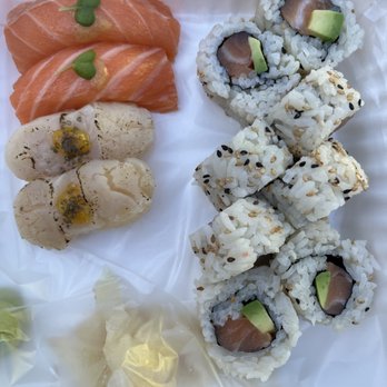 Yoshi’s Sushi - Hotate, Salmon, and Salmon & Avocado Roll - Sushi Bars Near Me - Portland, Oregon Yoshi’s Sushi - Hotate, Salmon, and Salmon & Avocado Roll - Sushi Bars Near Me - Portland, Oregon