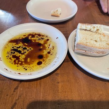 North Italia - Grilled Bread & Good Olive Oil - Italian Near Me - Tucson, Arizona