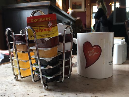 Cafe Des Artistes by null
