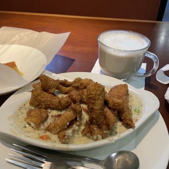 Red Rooster Cafe - Catfish and Grits - Breakfast & Brunch Near Me - Beaufort, South Carolina