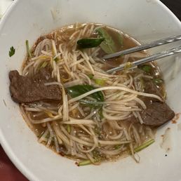 Bun Hue- Royal Hue Soup Noodle Bun Hue- Royal Hue Soup Noodle